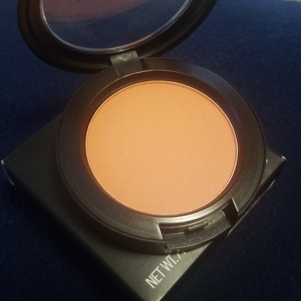 BNIB MAC Blush